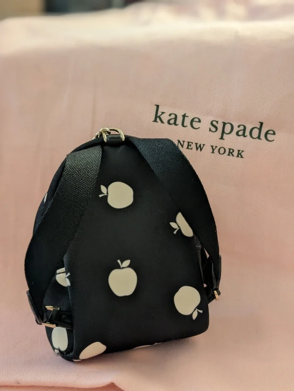 Kate Spade Set ♠️ Apple Print Chelsea Medium Black Backpack & micro Bag Charm